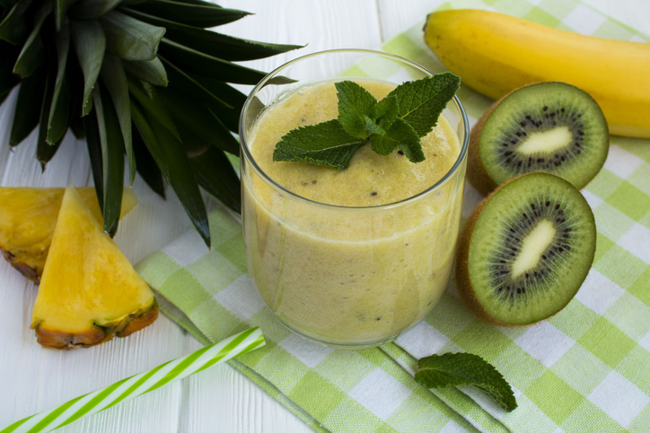 Pineapple Banana & Kiwi Mocktail